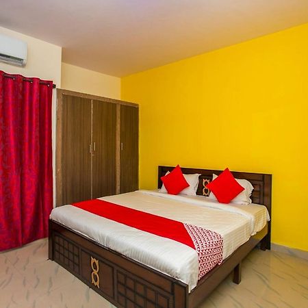 Oyo 16500 Airport Royal Comforts Hotel Yelahanka Екстериор снимка