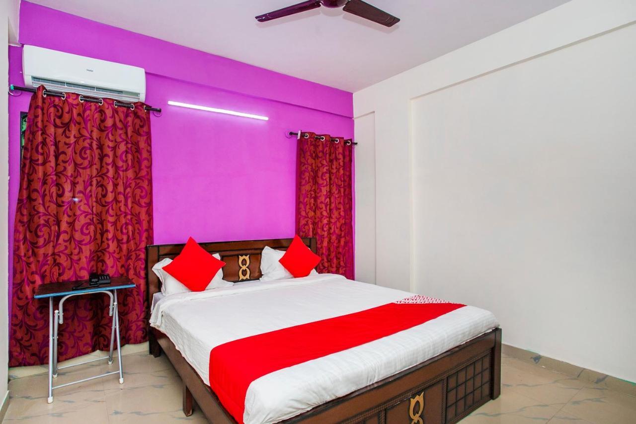 Oyo 16500 Airport Royal Comforts Hotel Yelahanka Екстериор снимка