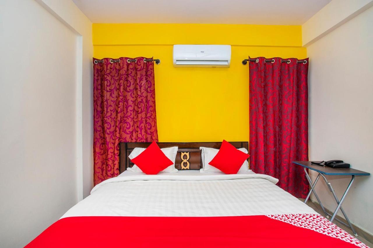 Oyo 16500 Airport Royal Comforts Hotel Yelahanka Екстериор снимка