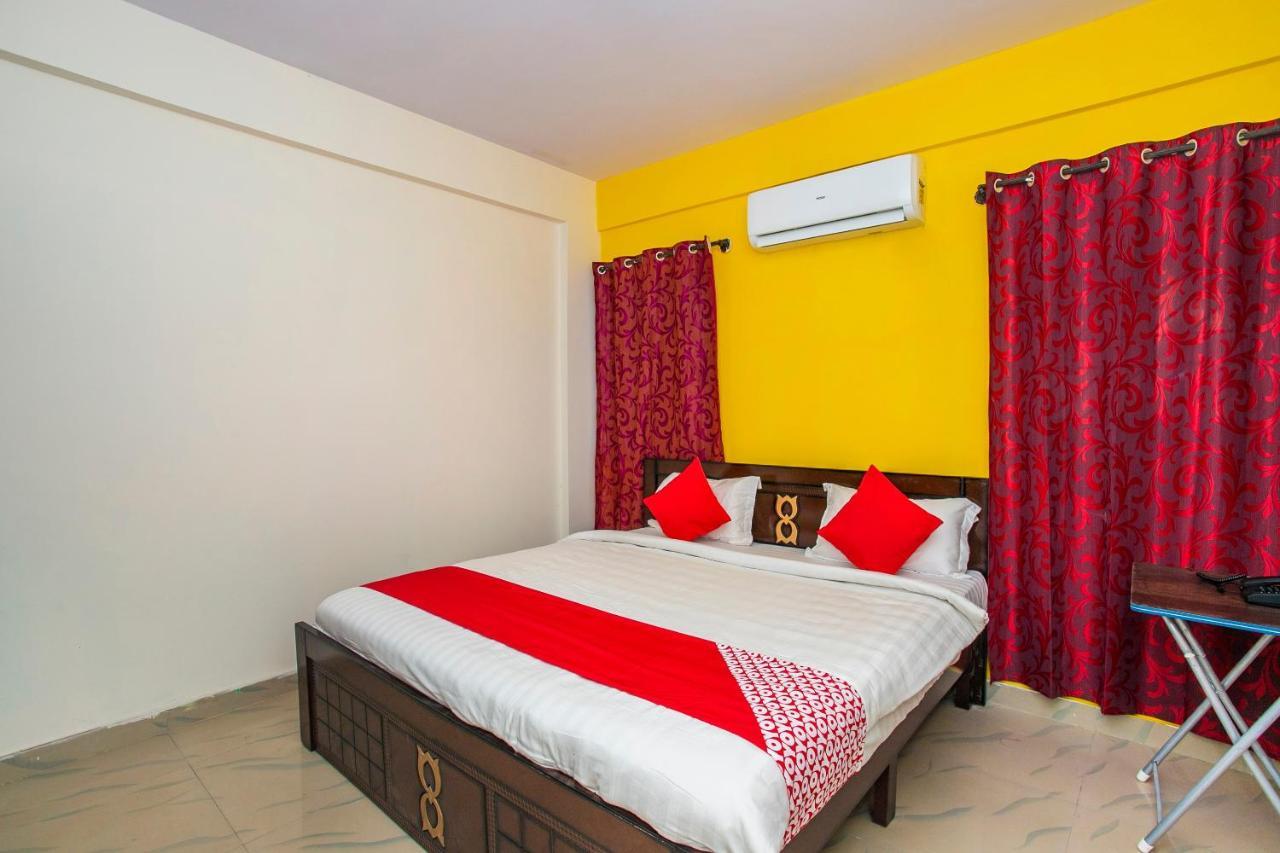 Oyo 16500 Airport Royal Comforts Hotel Yelahanka Екстериор снимка