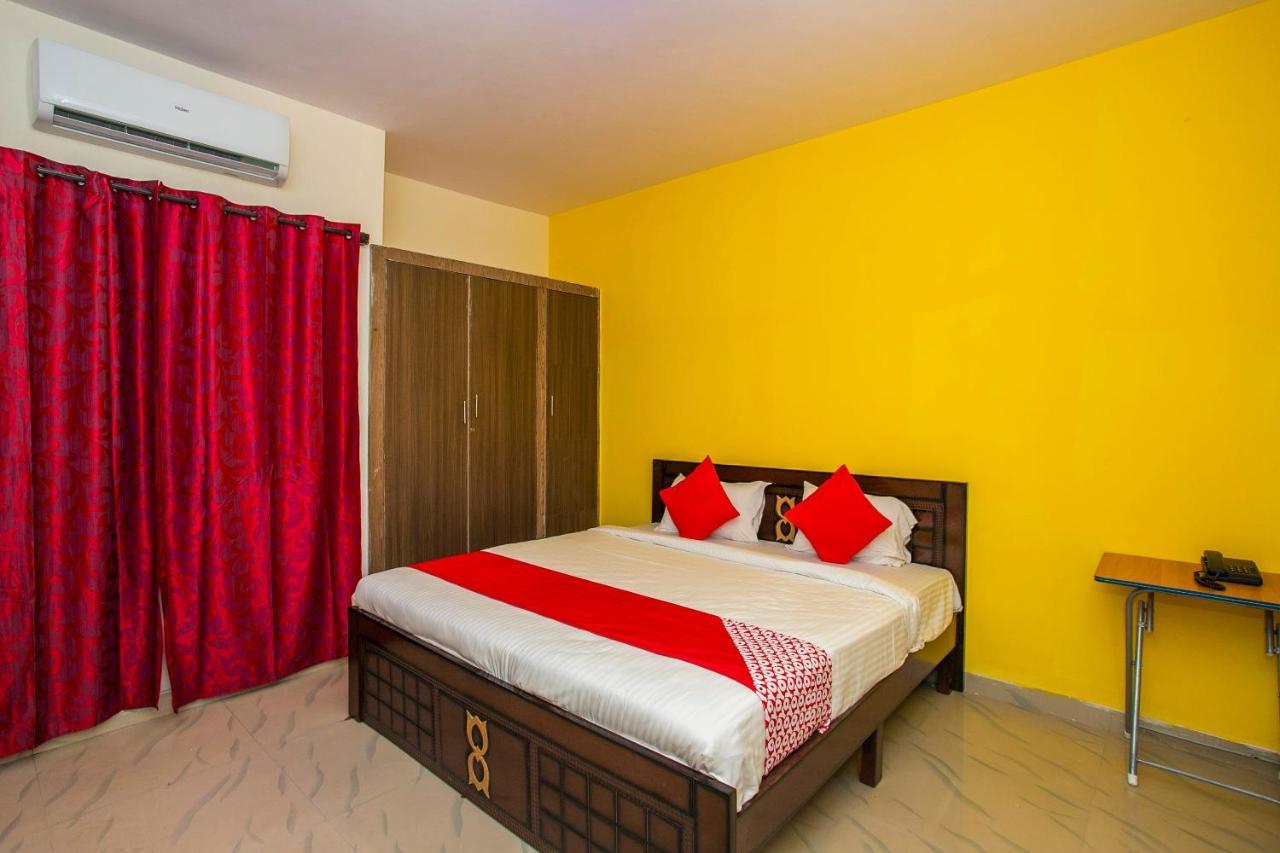 Oyo 16500 Airport Royal Comforts Hotel Yelahanka Екстериор снимка