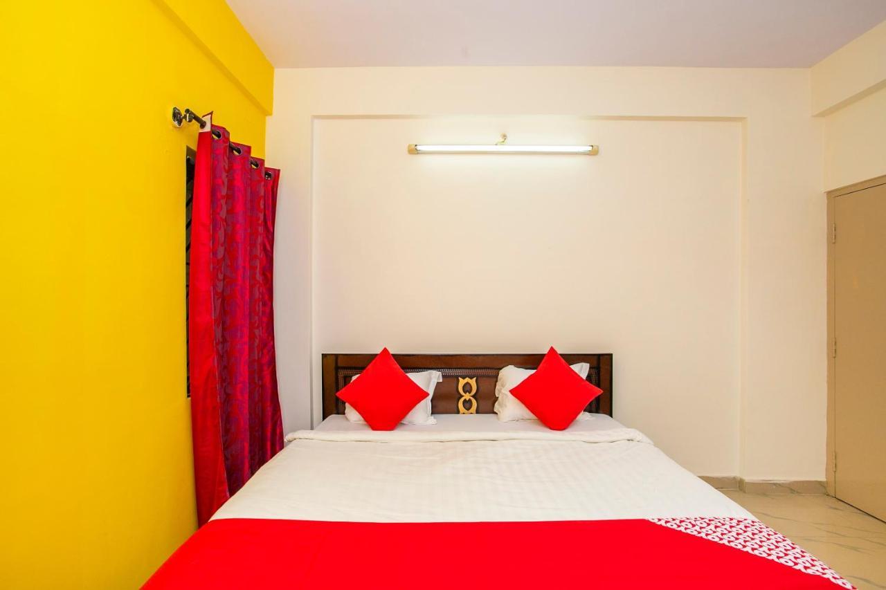 Oyo 16500 Airport Royal Comforts Hotel Yelahanka Екстериор снимка