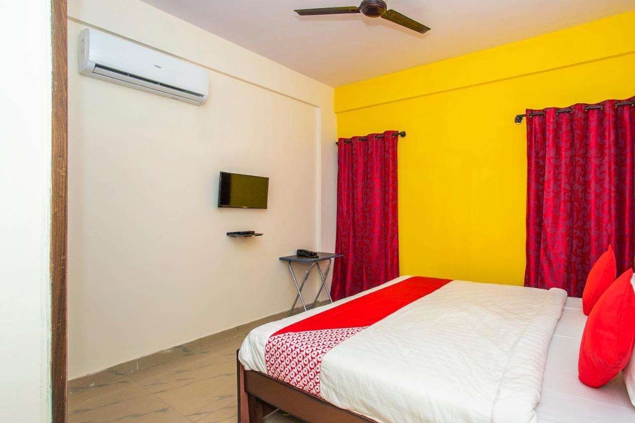 Oyo 16500 Airport Royal Comforts Hotel Yelahanka Екстериор снимка